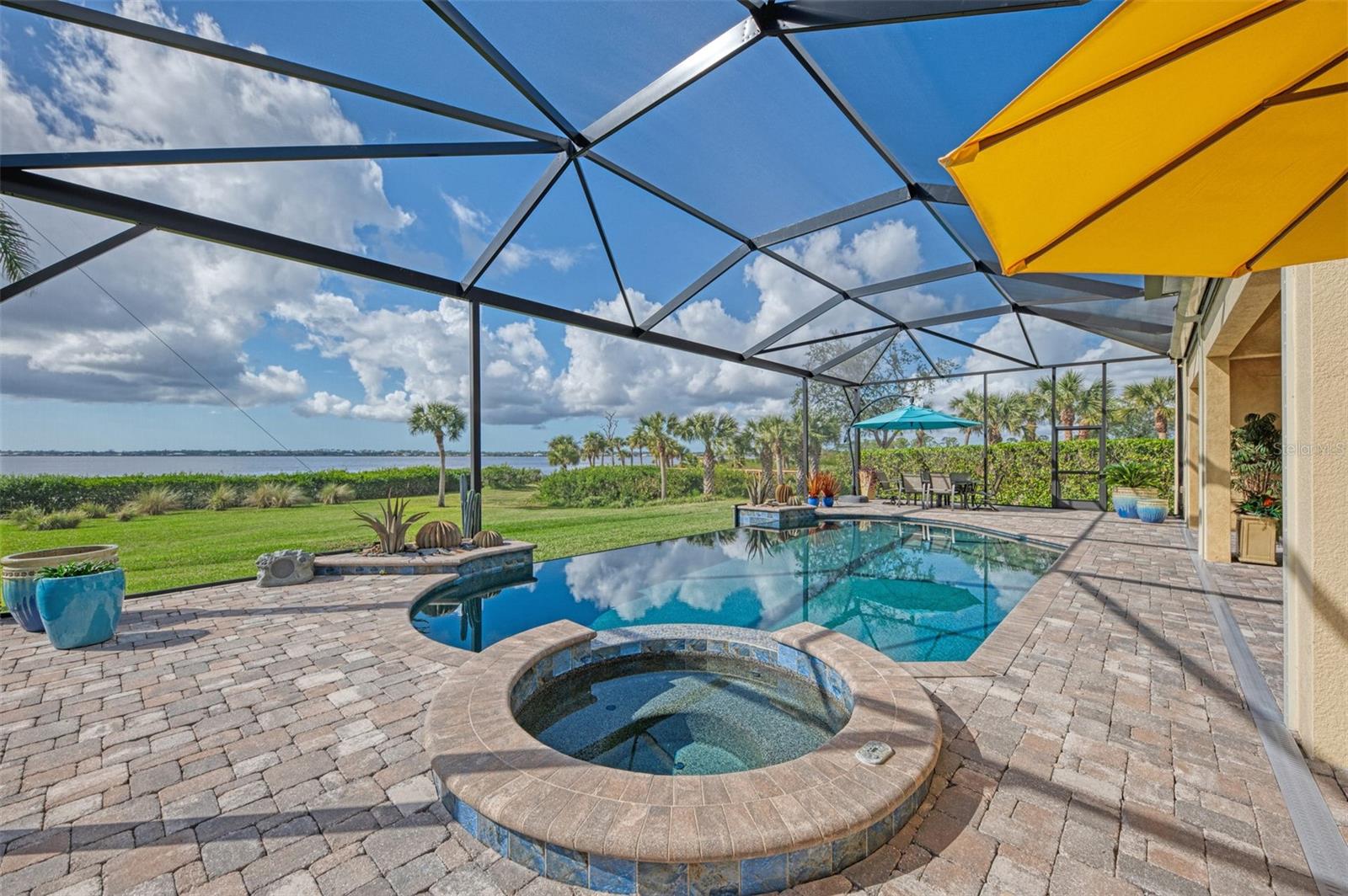 3111 Rivershore Lane