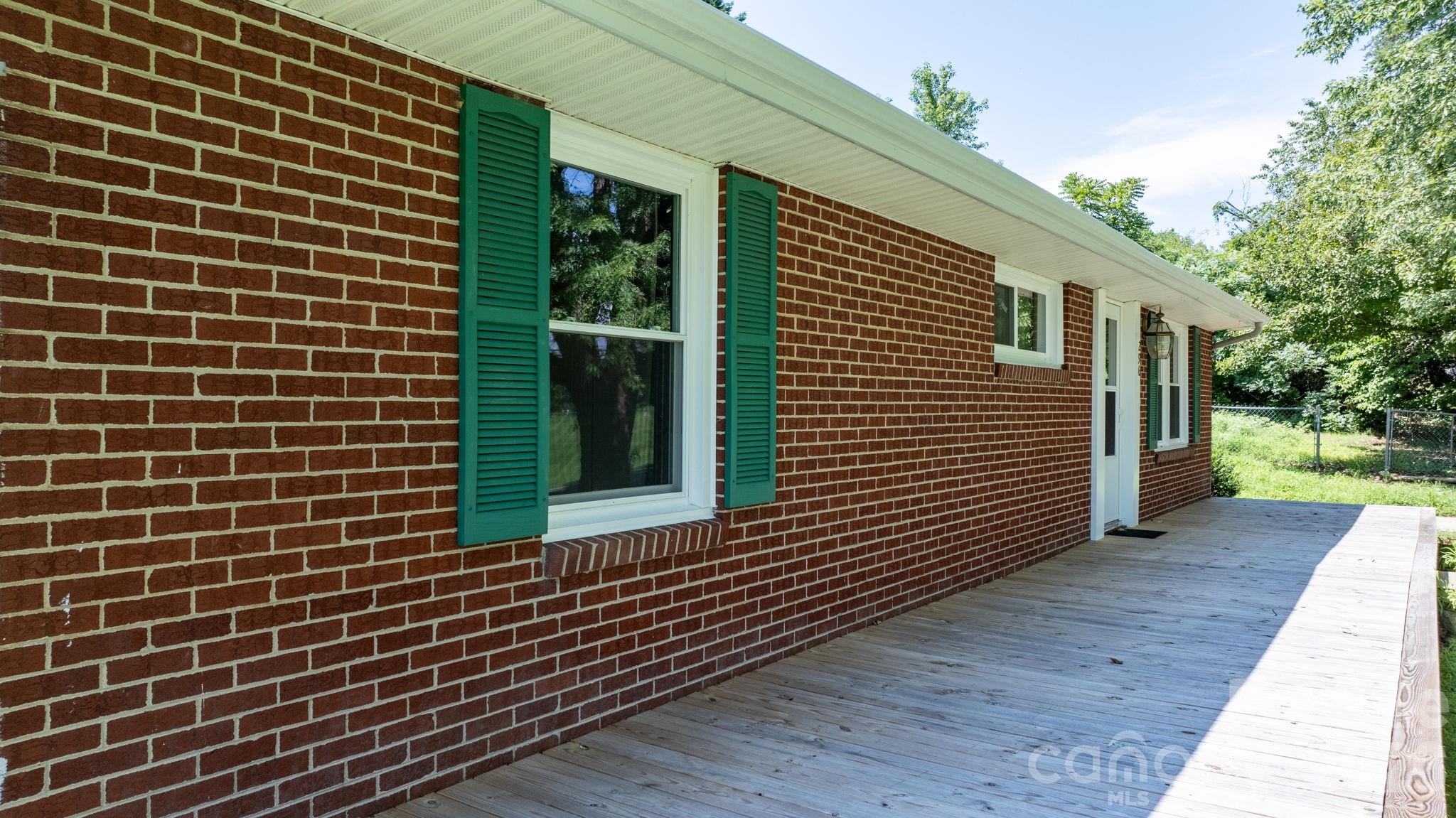 296 Pine Mountain Road
