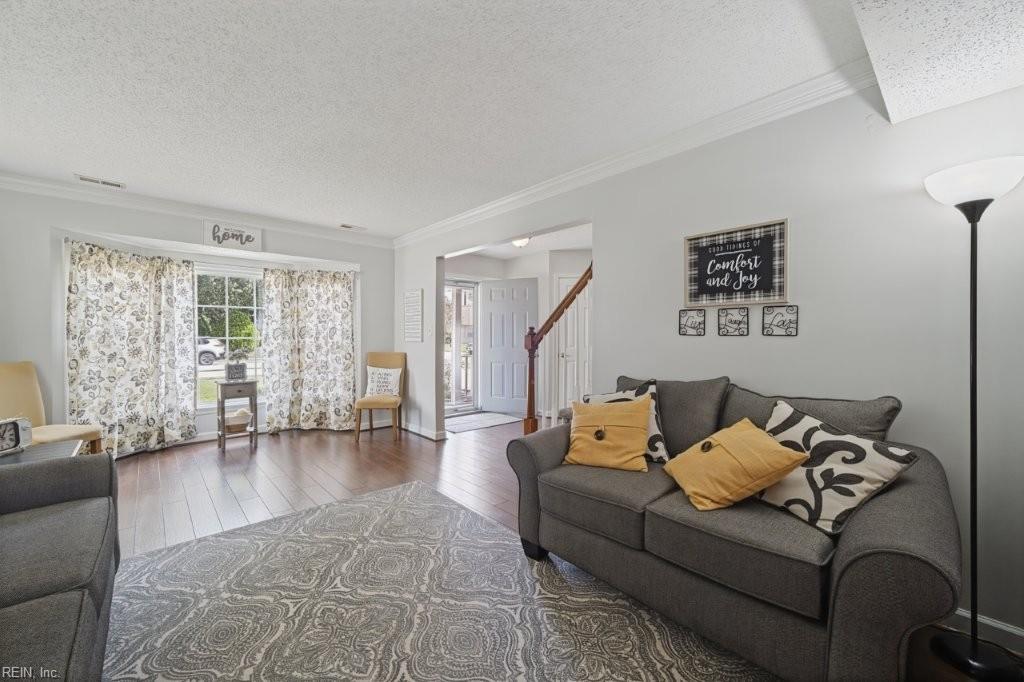 220 Dunn Circle