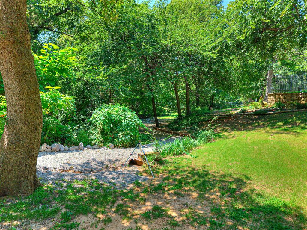 2312 Overholser Court