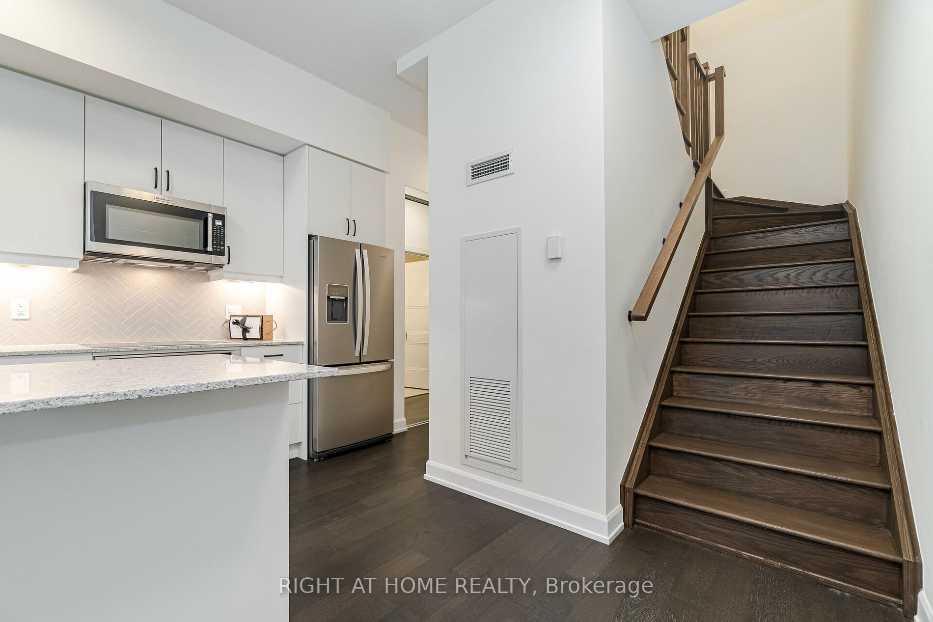 3200 E William Coltson Ave 117