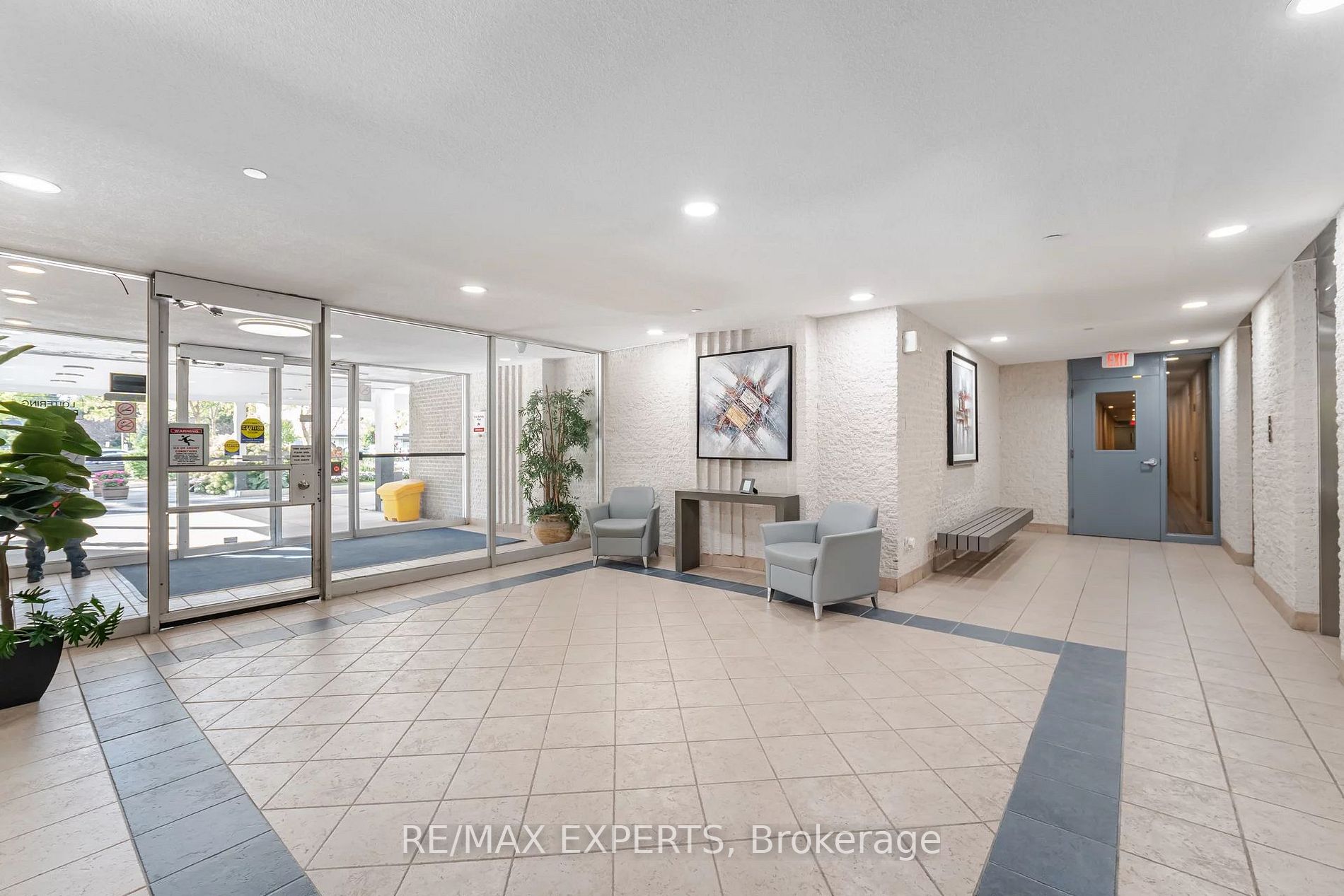 1360 York Mills Rd 509