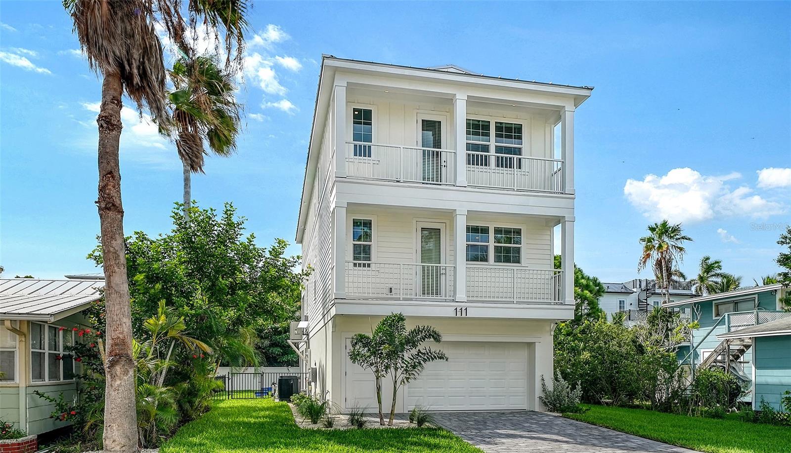 111 4th Street S, Bradenton Beach, FL