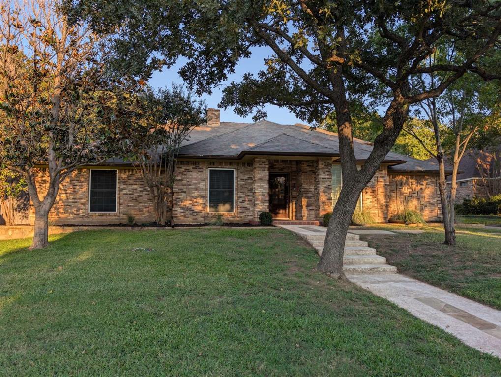 Charming 3 BR, 3 BA Trophy Club home with 2,577 sq ft in a low traffic cul-de-sac. On a 0.26-acre lot located in Northwest ISD, this residence features an open layout with multiple living zones, large windows that bathe the interior in natural light, and tasteful finishes throughout. The master bedroom offers an ensuite bath with dual vanities, separate tub and shower, and 2 generous closet spaces. The kitchen is well-appointed and flows into the dining and living areas. Outside, mature landscaping provides privacy and curb appeal, and the yard offers space for relaxation or entertaining. Two-car attached garage, power gate, newer vinyl windows, updated systems, large covered back patio, and easy access to local amenities make this home an excellent value.