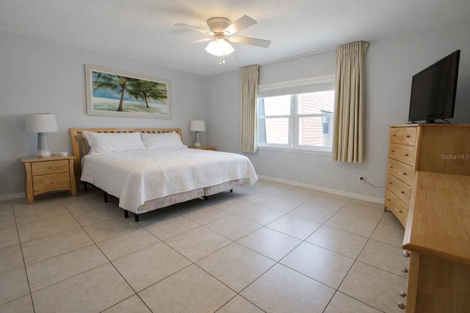 5200 Ocean Beach Boulevard 213