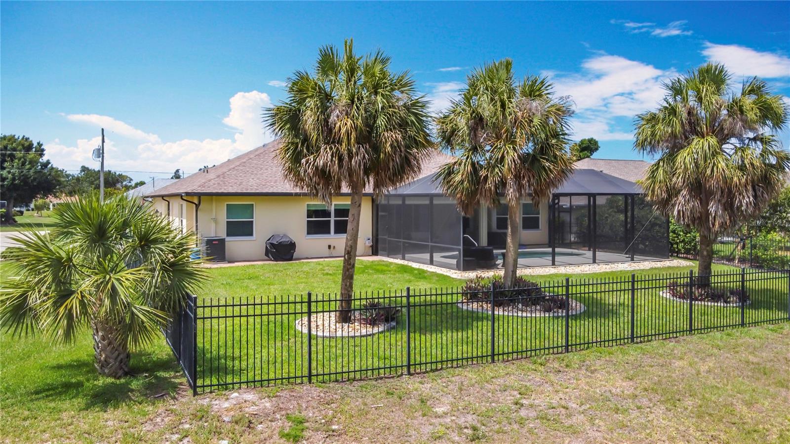 613 Boundary Boulevard