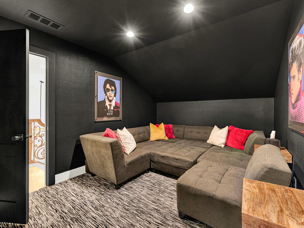 5317 Catamaran Drive