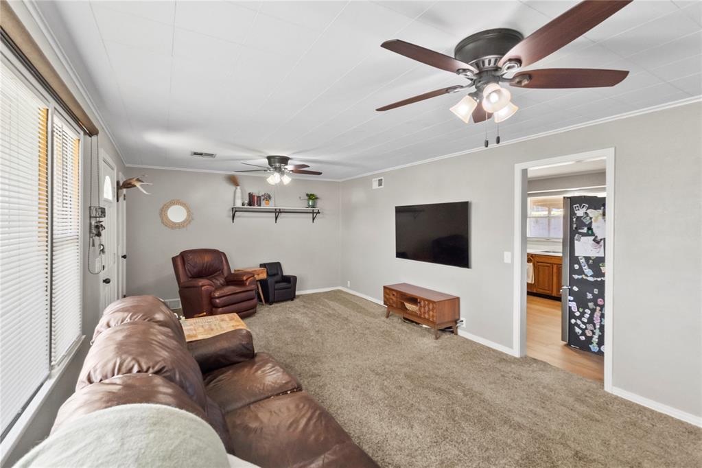 401 E Arlington Avenue