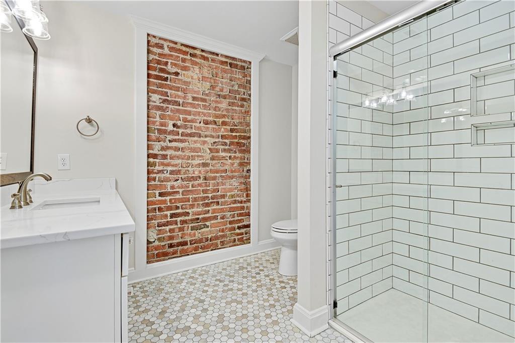 5600 Brookside Boulevard