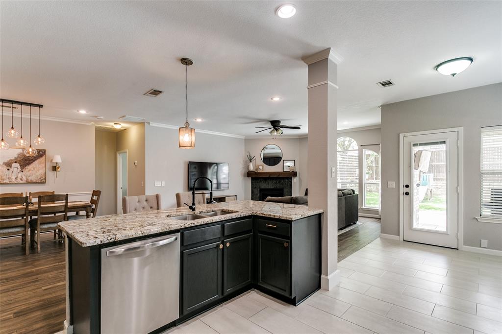 8204 Livingston Lane