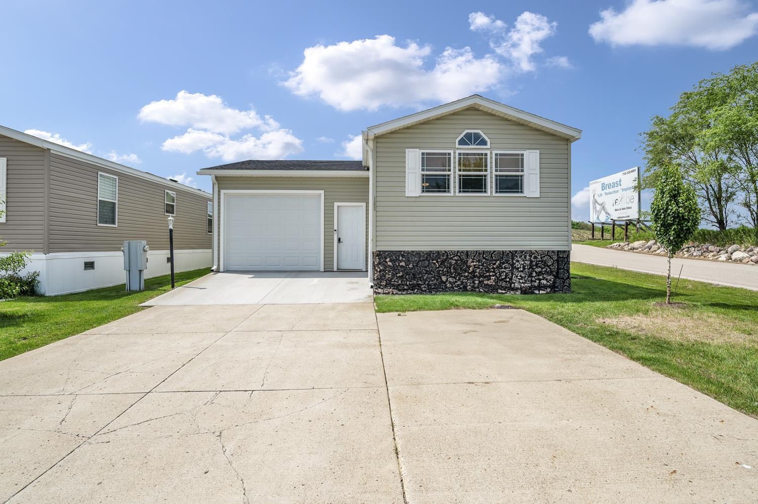 3200 Okoboji Avenue 103