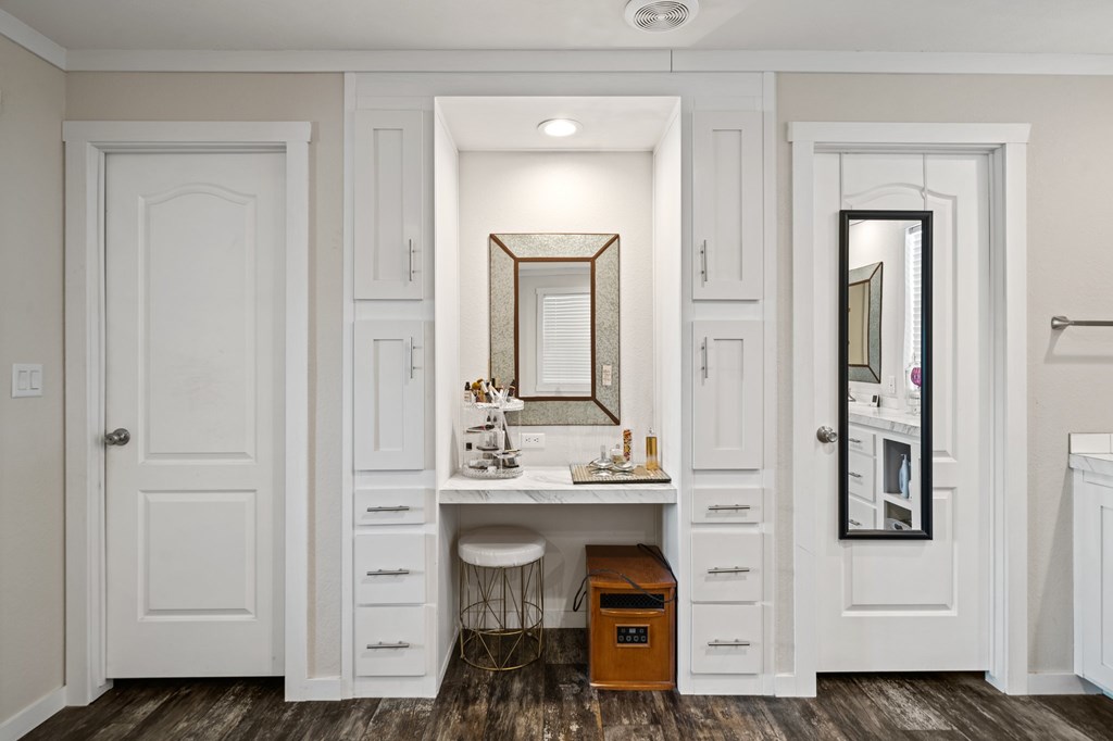 195 NW Crooked Creek Path