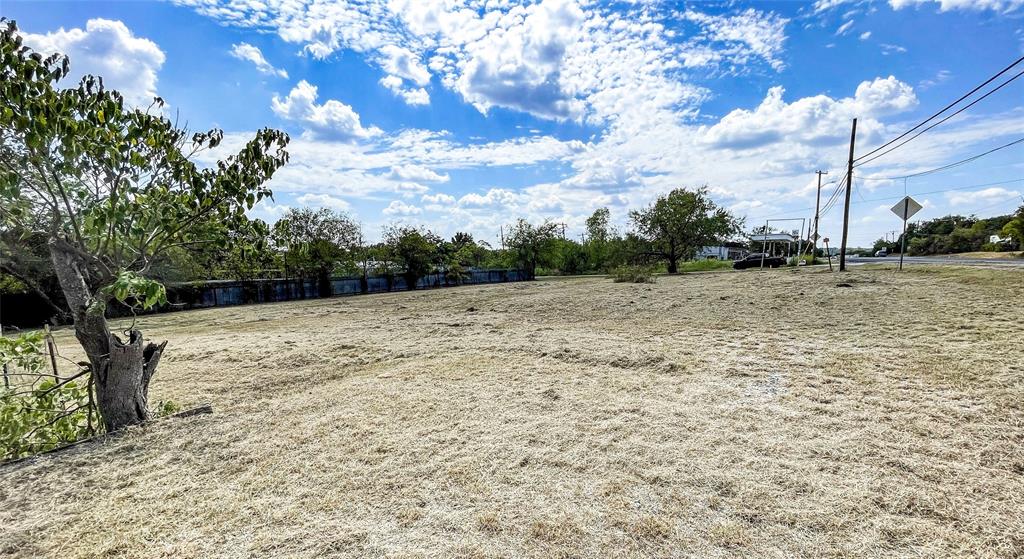 1401 Highway 180 W