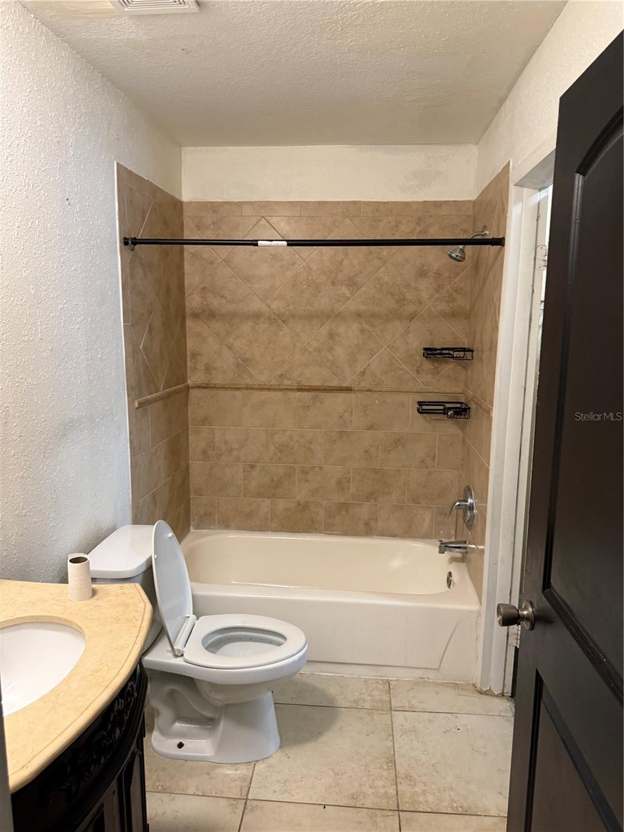 3906 Versailles Drive 3906A