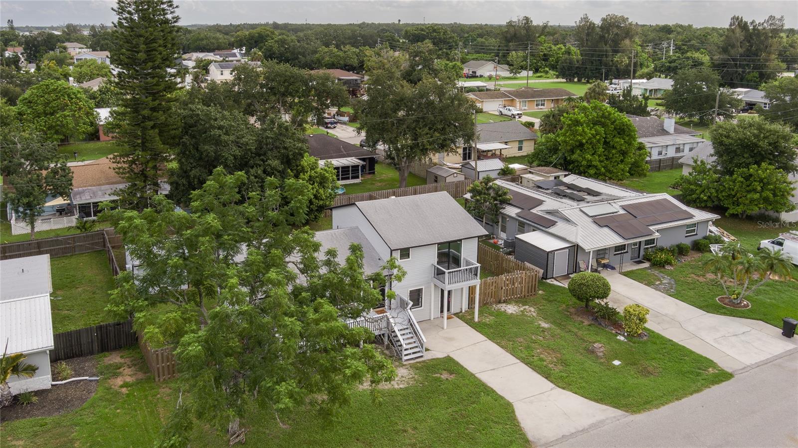 332 48th Street Court W