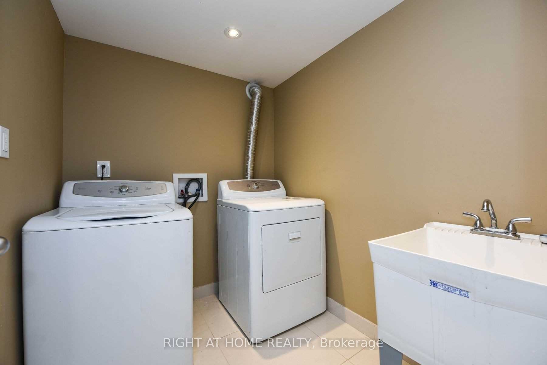 31 Griggsden Ave Lower