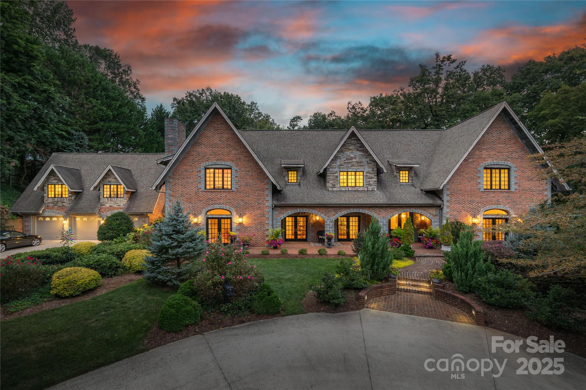 101 Woodland Drive