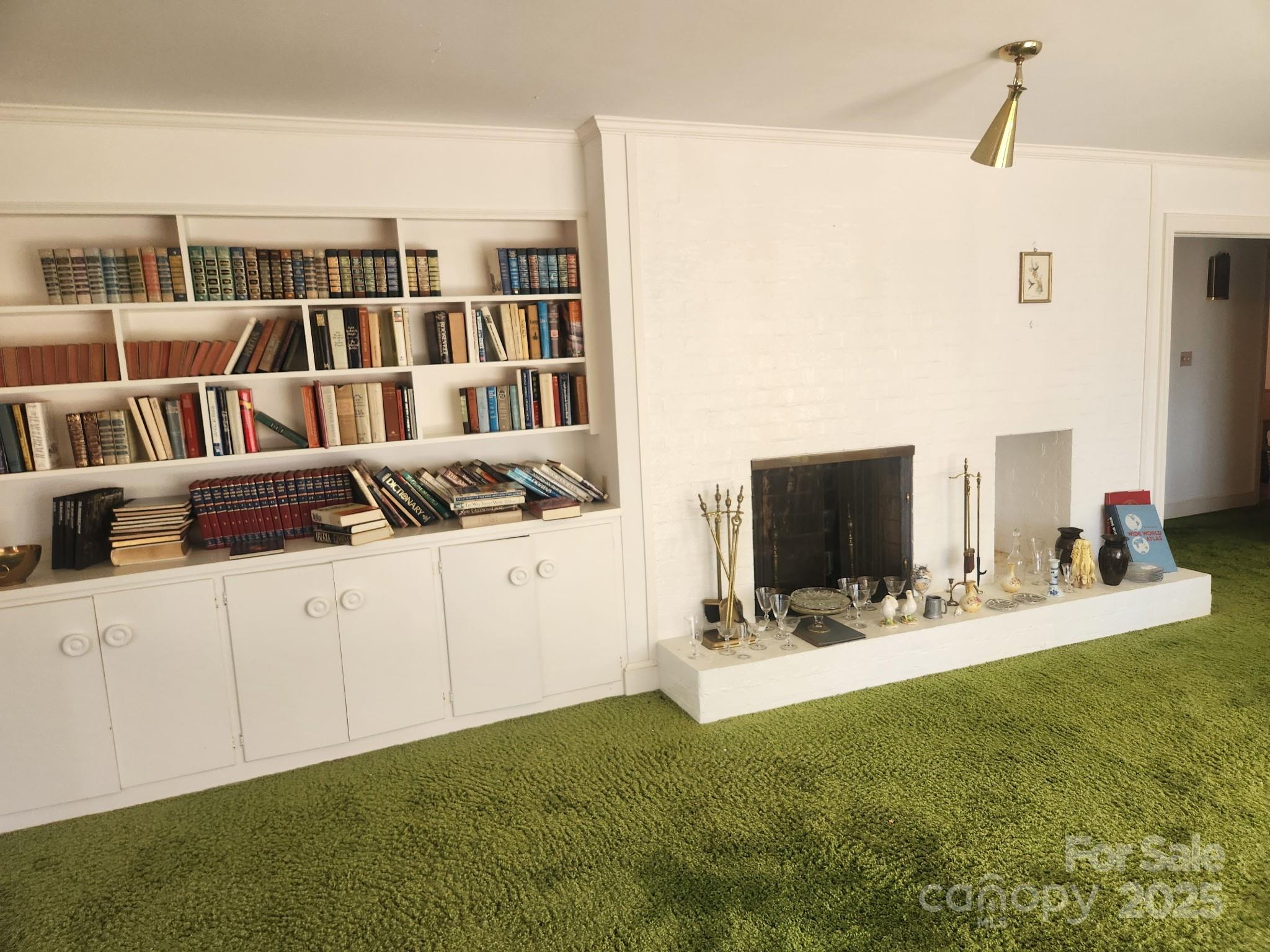 214 Robinwood Circle