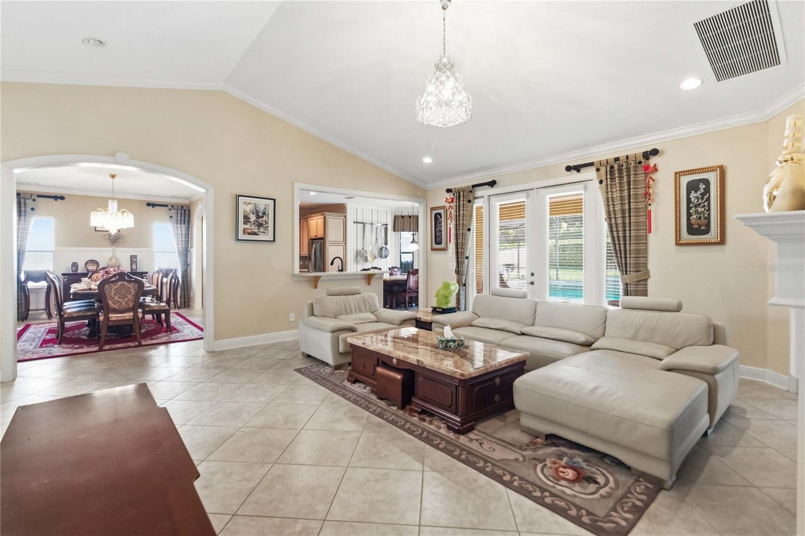 1298 Bella Vista Circle