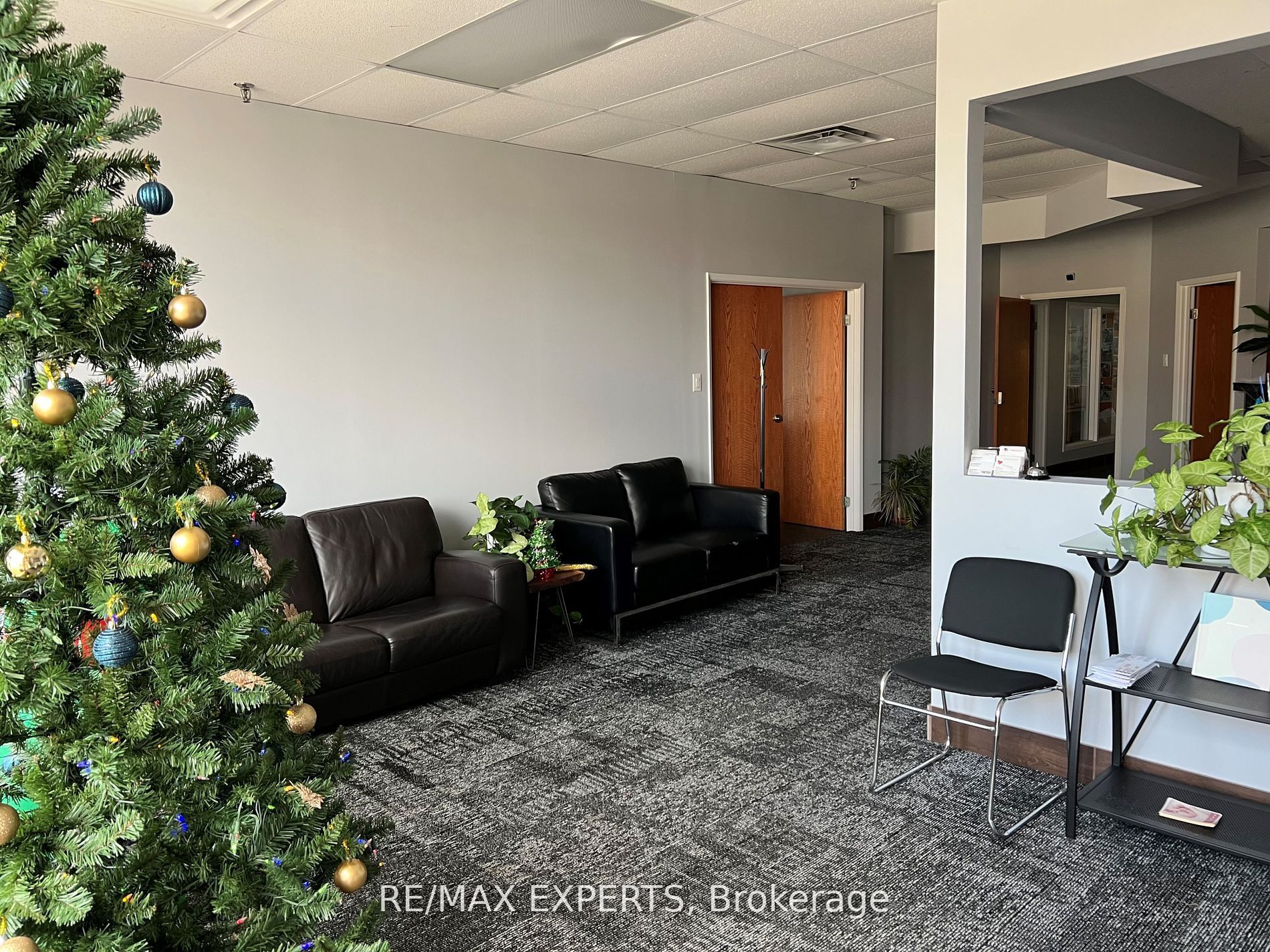 100 Marycroft Ave 1
