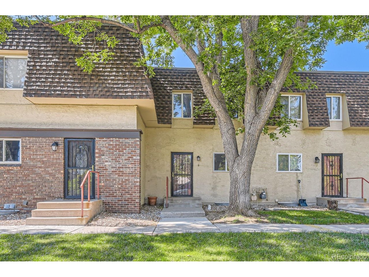 Great Location near DTC, Rosamond Park and all major highways for easy commuting -Near Light Rail & Bus! This inviting 2 bedroom 2.5 bath unit has been recently updated with new flooring (carpet/LVP), paint, lighting, appliances and most of the windows. 3 floors - Main floor has an open concept Living and Kitchen, 1/2 bath and access to your private, fenced in patio. 2 bedrooms upstairs with a recently updated full bathroom. Finished basement rounds out the townhouse boasting a rec room area with cozy electric fireplace and large laundry room. Easy Parking - 1 assigned carport and ample overflow parking. The community amenities include tennis courts, fitness room, a year round covered swimming pool and a sauna. Owner is a Colorado Licensed Real Estate Agent Buyer shall cooperate with Seller 1031 Exchange
