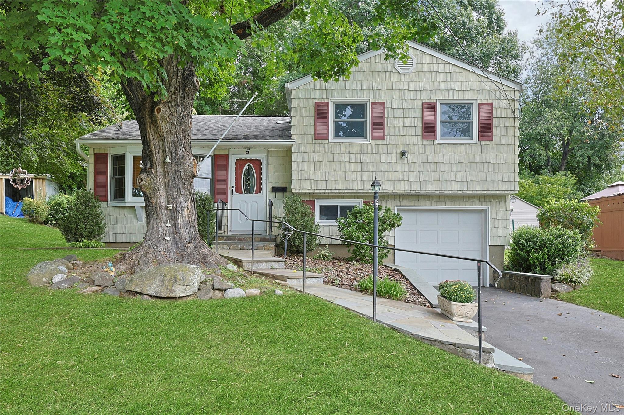 5 Seward Court