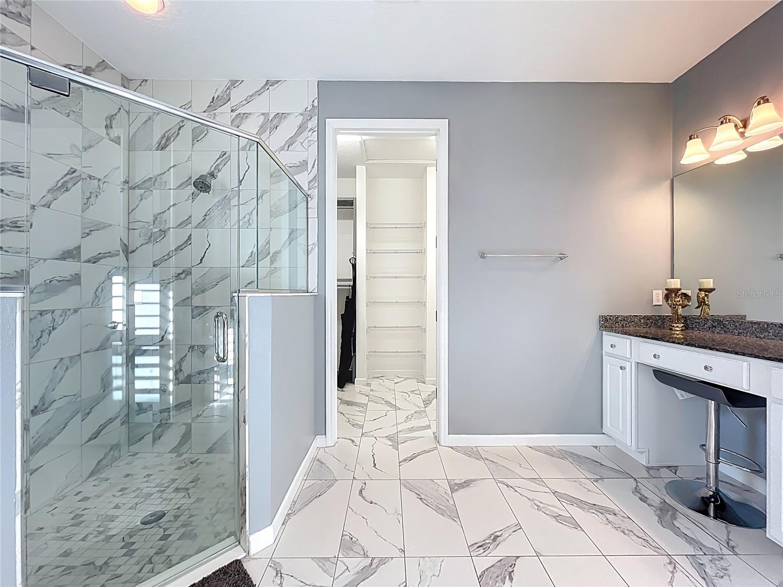 295 Northcote Court