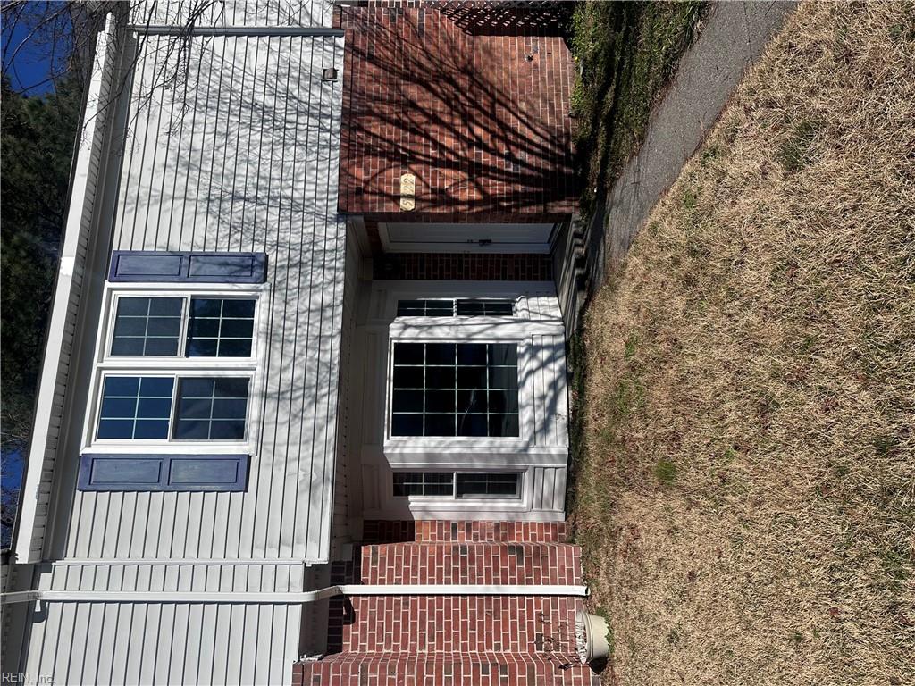 5622 Carisbrooke Lane