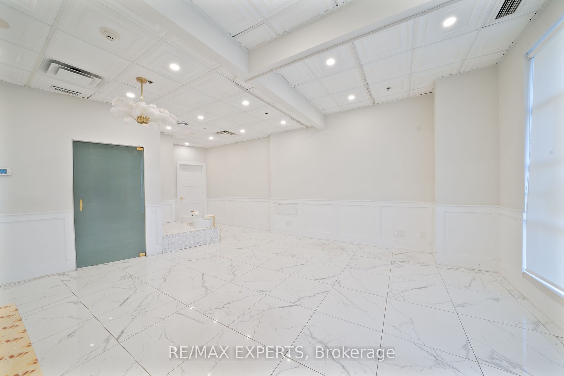 7730 Kipling Ave 3