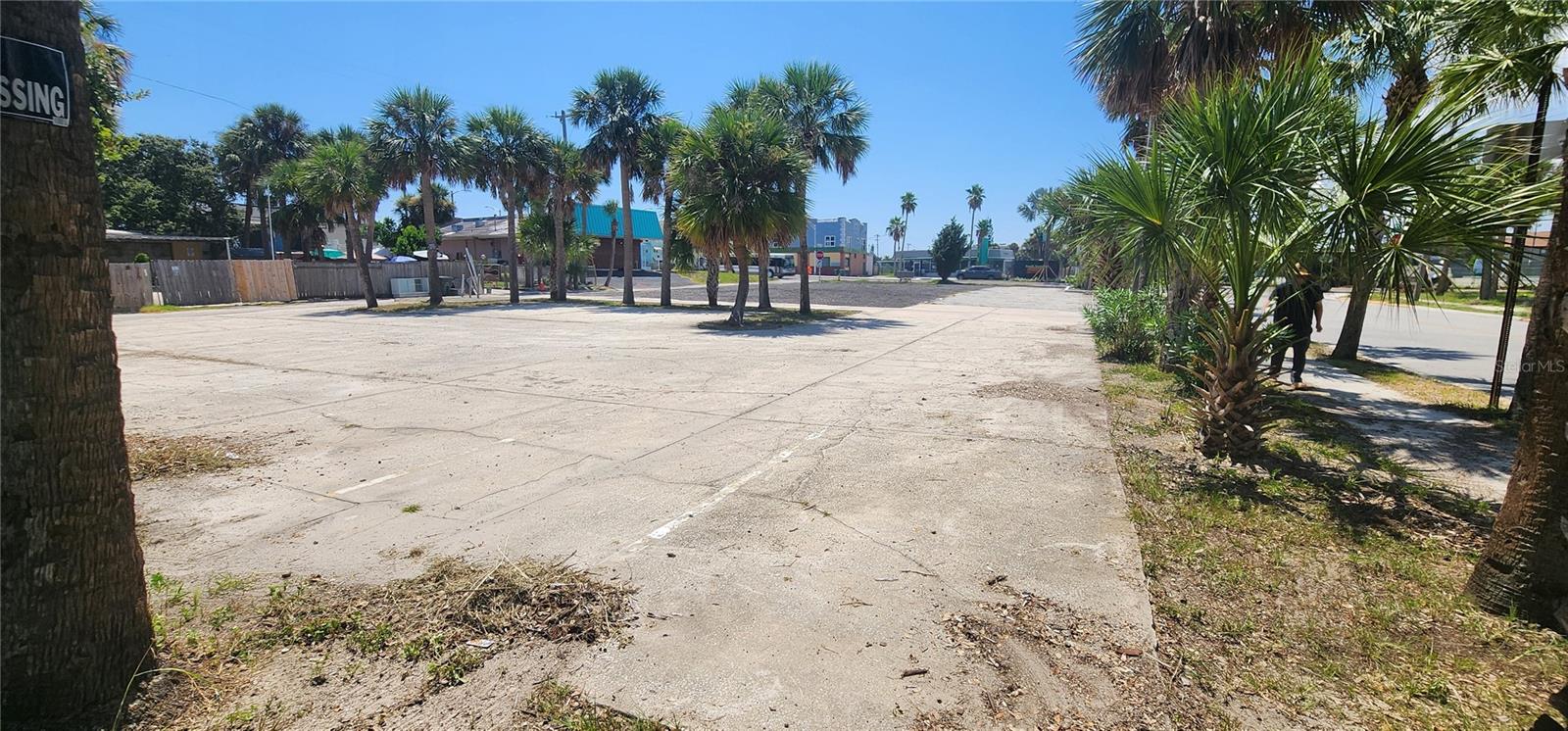E International Speedway Boulevard