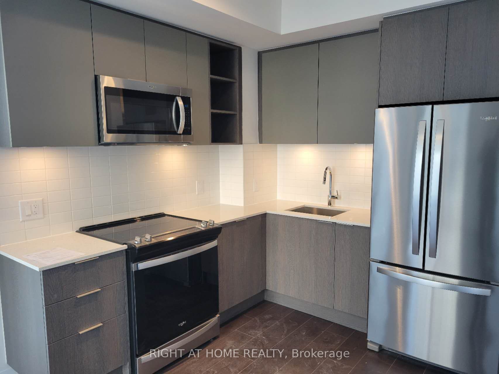 50 Dunfield Ave 2112