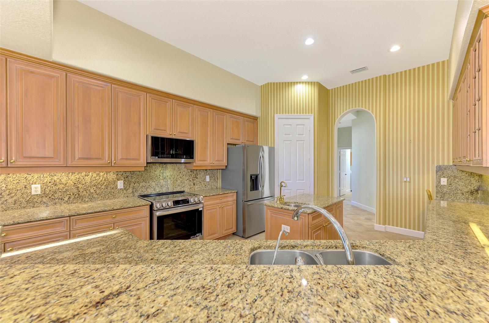 3031 Rivershore Lane