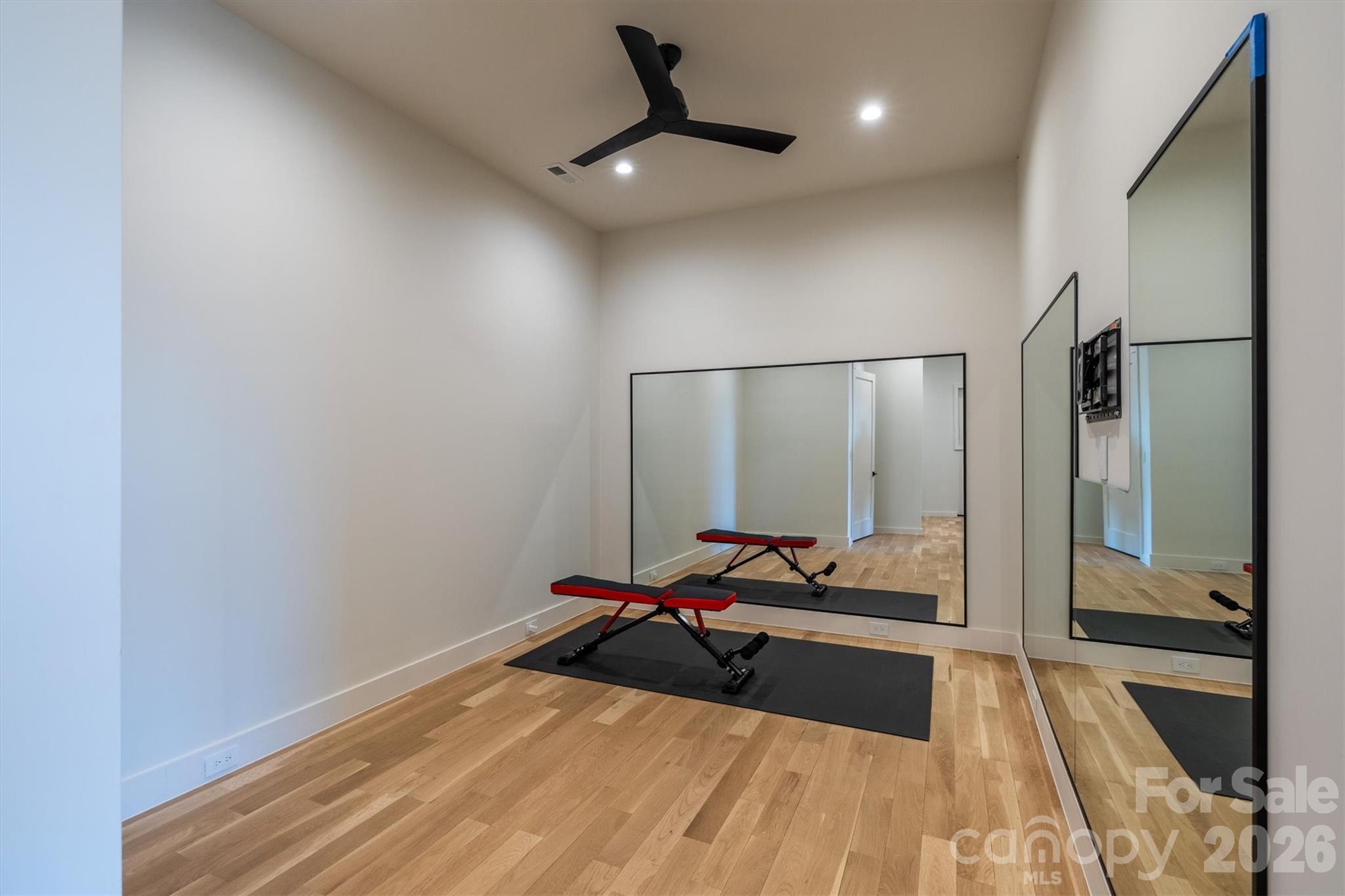 463 Summit Trail