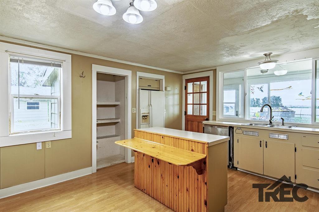 1151 Lane 6