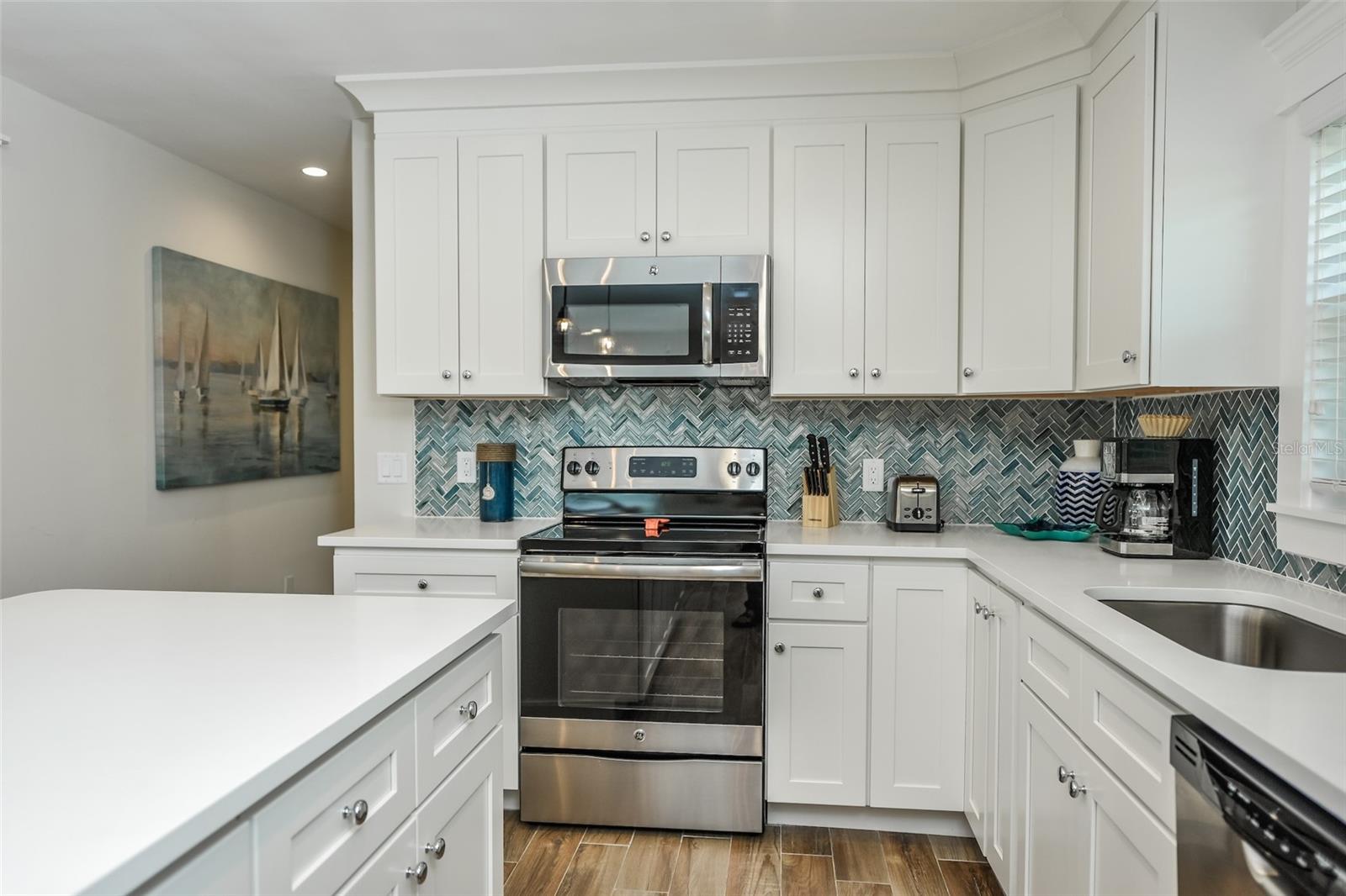 102 & 104 48th Street