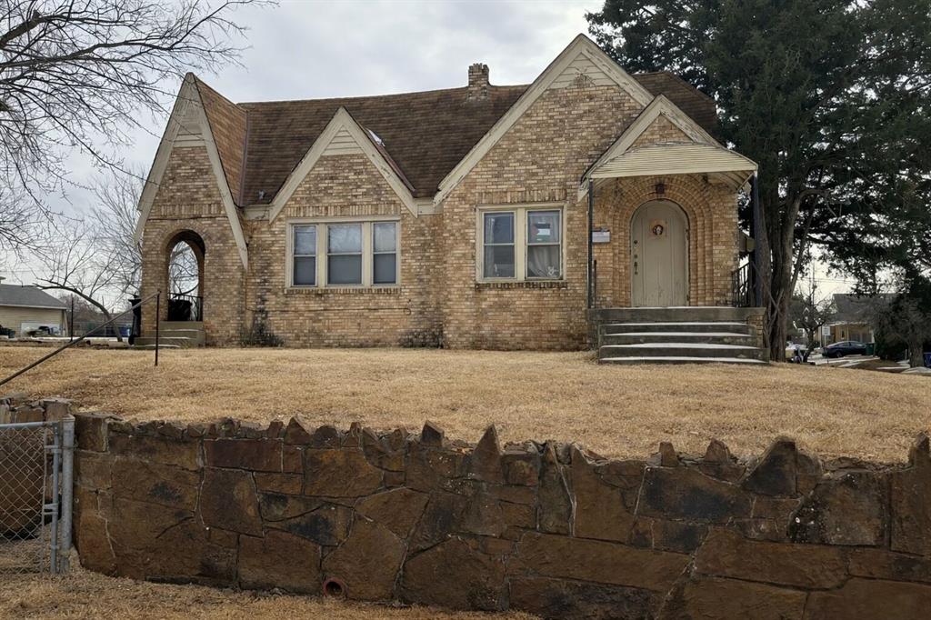 This property is part of an investment portfolio along with properties at 7003 NW 57th St (single family MLS #1213283), 5808 N Rockwell (single family MLS #1213291), 7009 NW 58th St (7 single family properties on 1 legal description MLS #1213299), 2768 NW 23rd St (duplex + 2 garage units over a 3 car garage MLS #1213306) and 2766 (vacant lot next to duplex for tenant parking MLS #1213308). This property can be sold as part of the package or sold separately along with the vacant lot. Seller will not split this property from the vacant lot. A rare opportunity to purchase 4 units, and a vacant lot for parking, for well under $100,000 per unit. On the property is a duplex with a detached 3 car garage. Above the detached garage are 2 garage apartments. Great access to downtown OKC, the Plaza District, The Paseo, and easy access to I-44 so you can be anywhere within 15-20 minutes. Rents range between $670-$690.This property 2 of the 4 units are currently being rented on a month to month rent and the tenants would love to stay if possible.