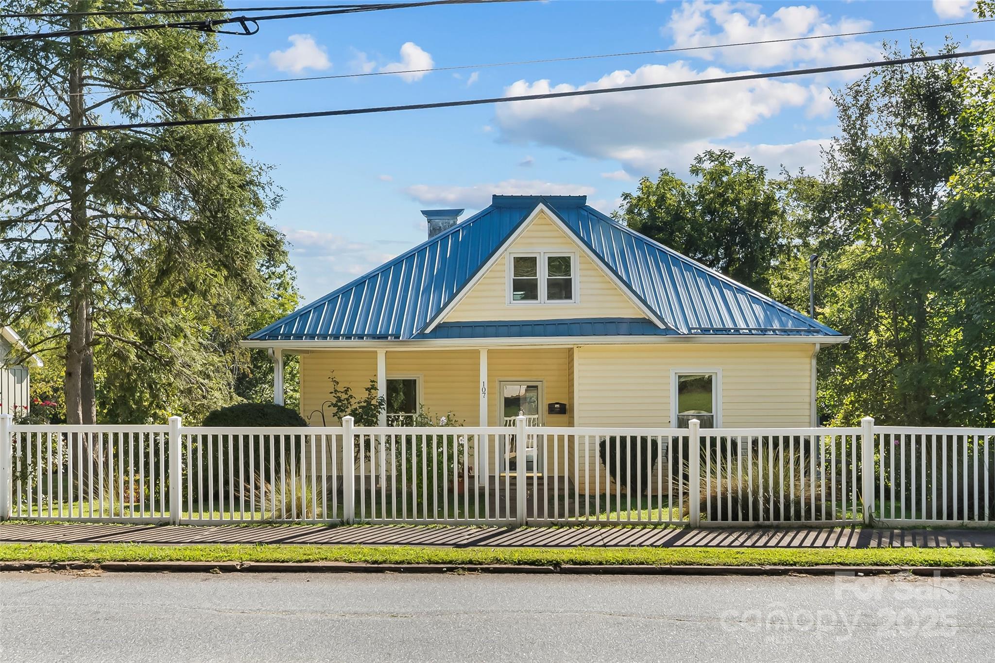 107 Burkemont Avenue