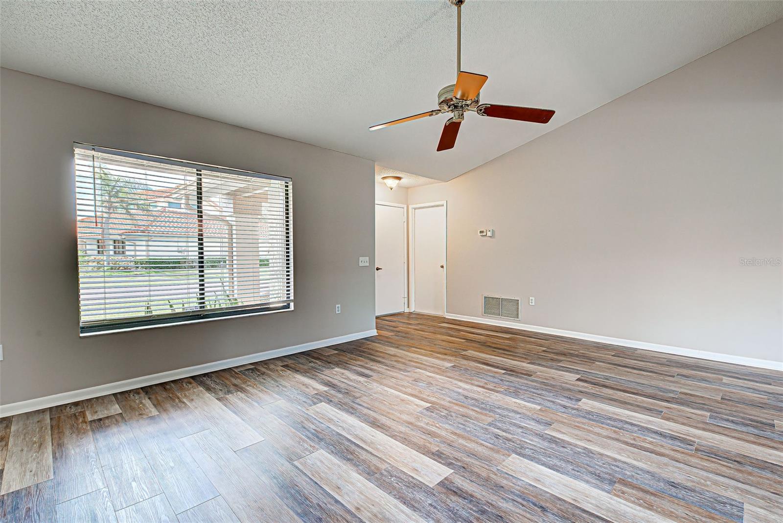 184 Inlets Boulevard 184