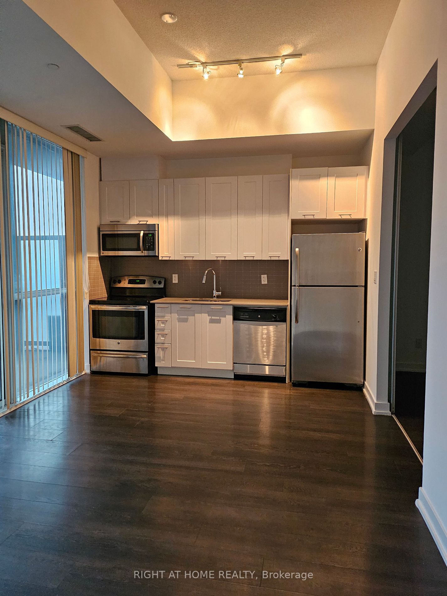 20 Bruyeres Mews 623