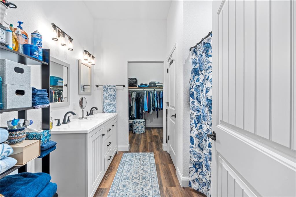 427 W Walnut Street