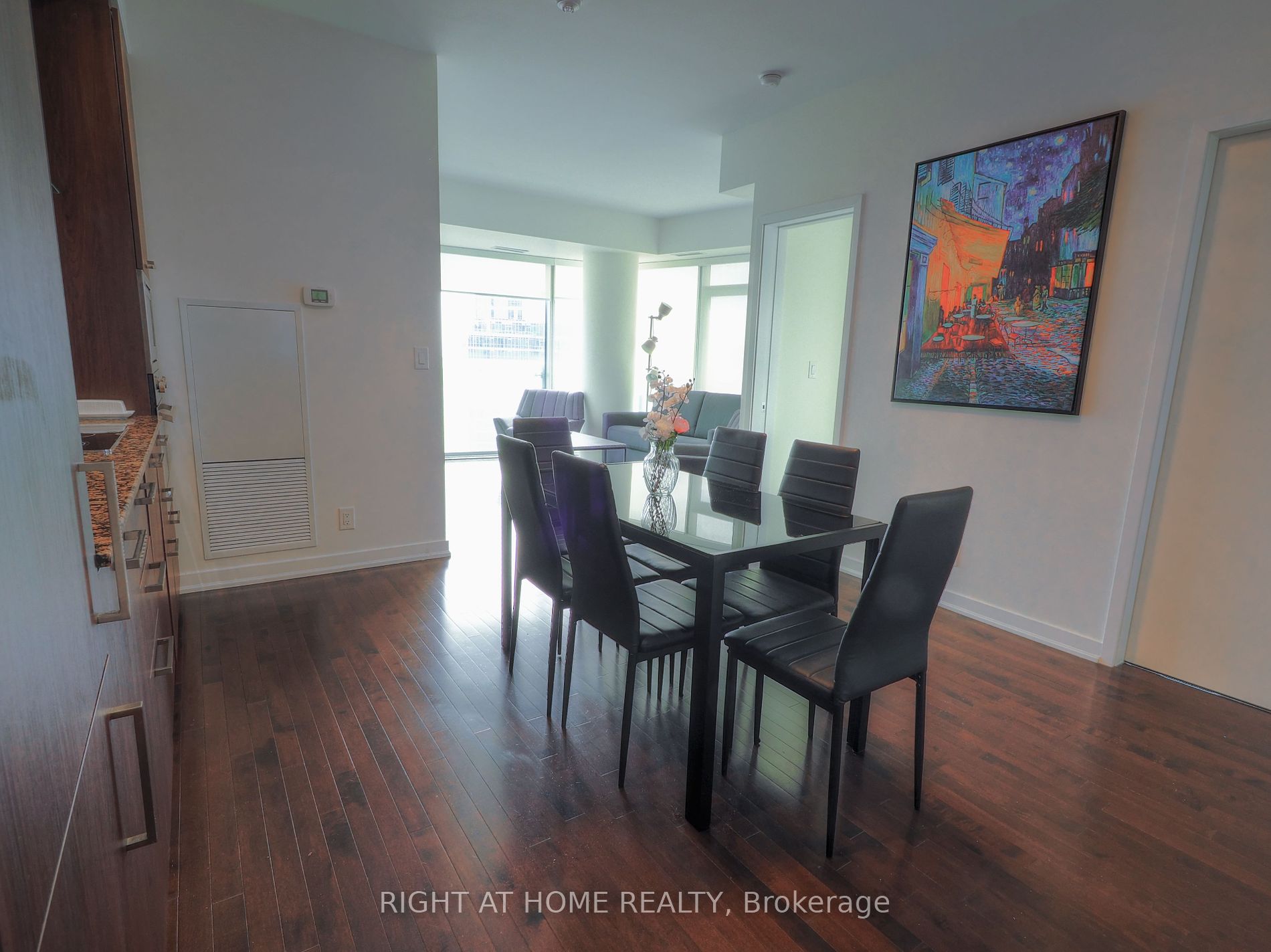 12 York St 2204