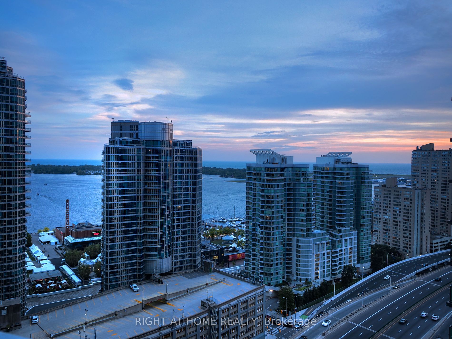 12 York St 2204