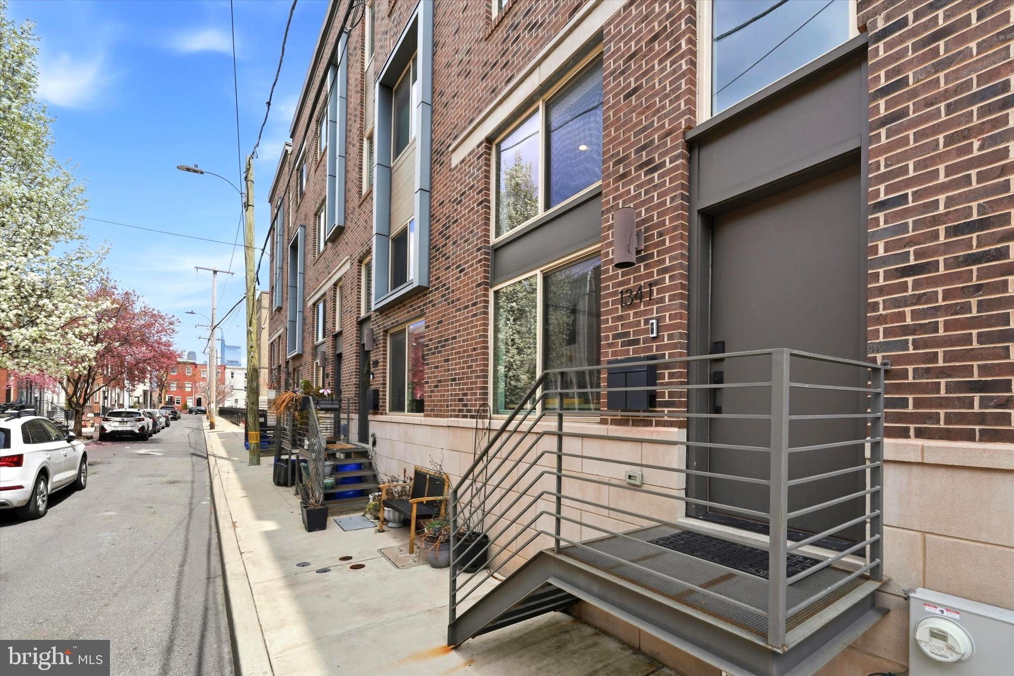 1341 S Garnet Street