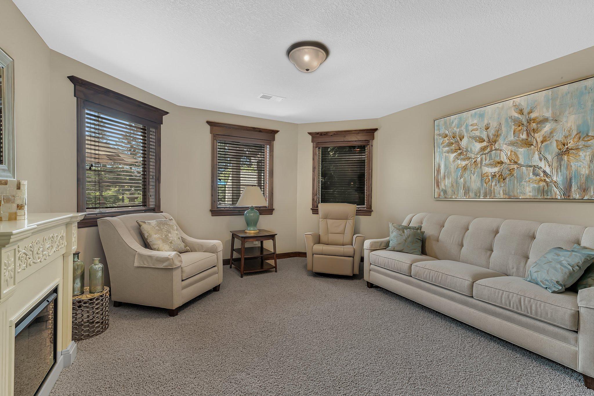 2255 Chelmsford Lane