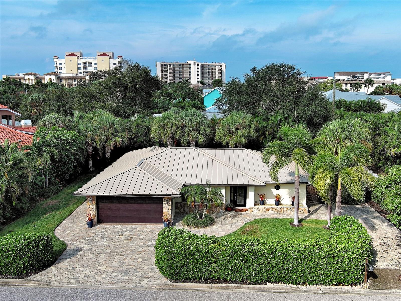 800 Osprey Street