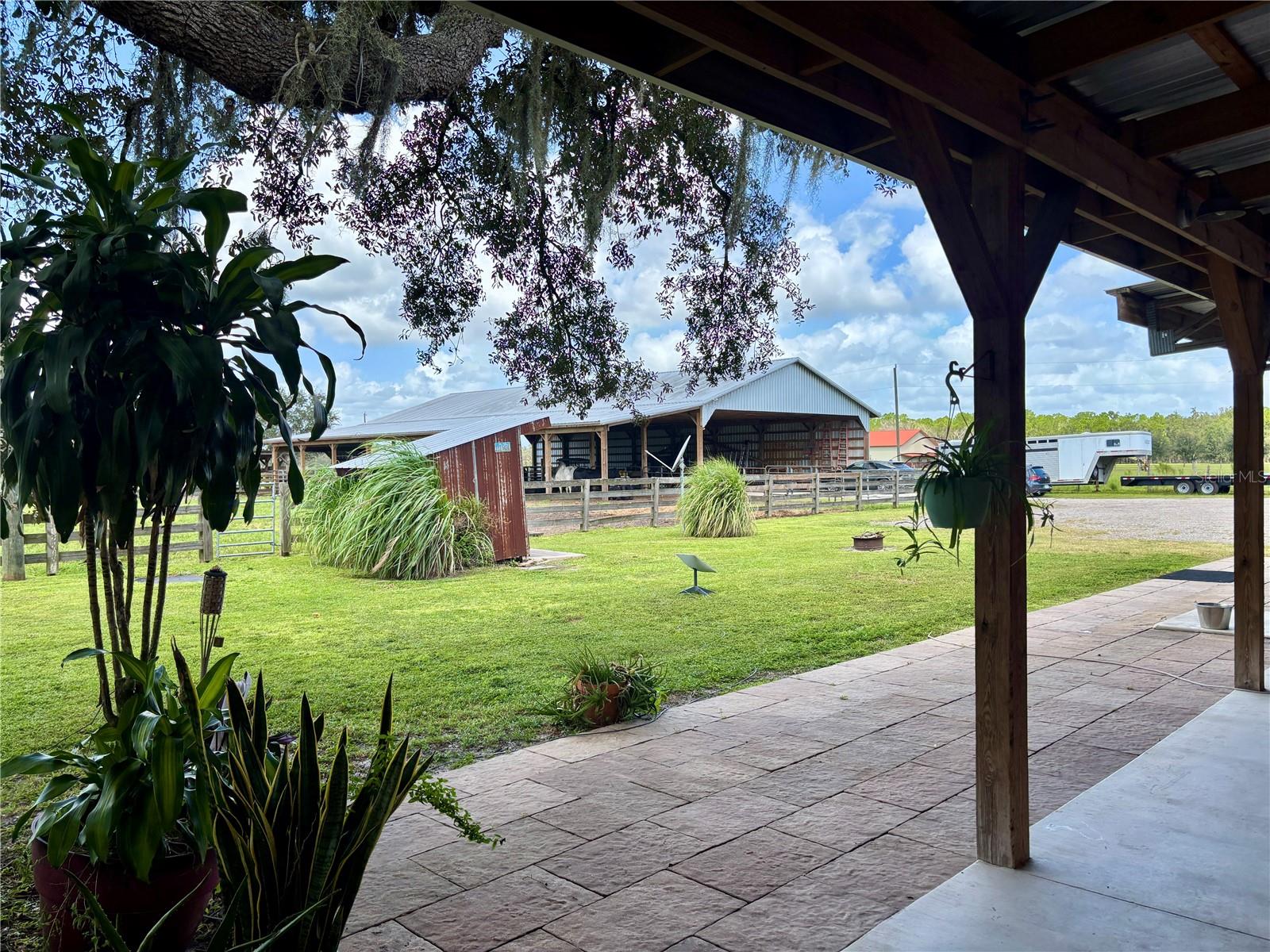 1126 & 1144 County Road 665