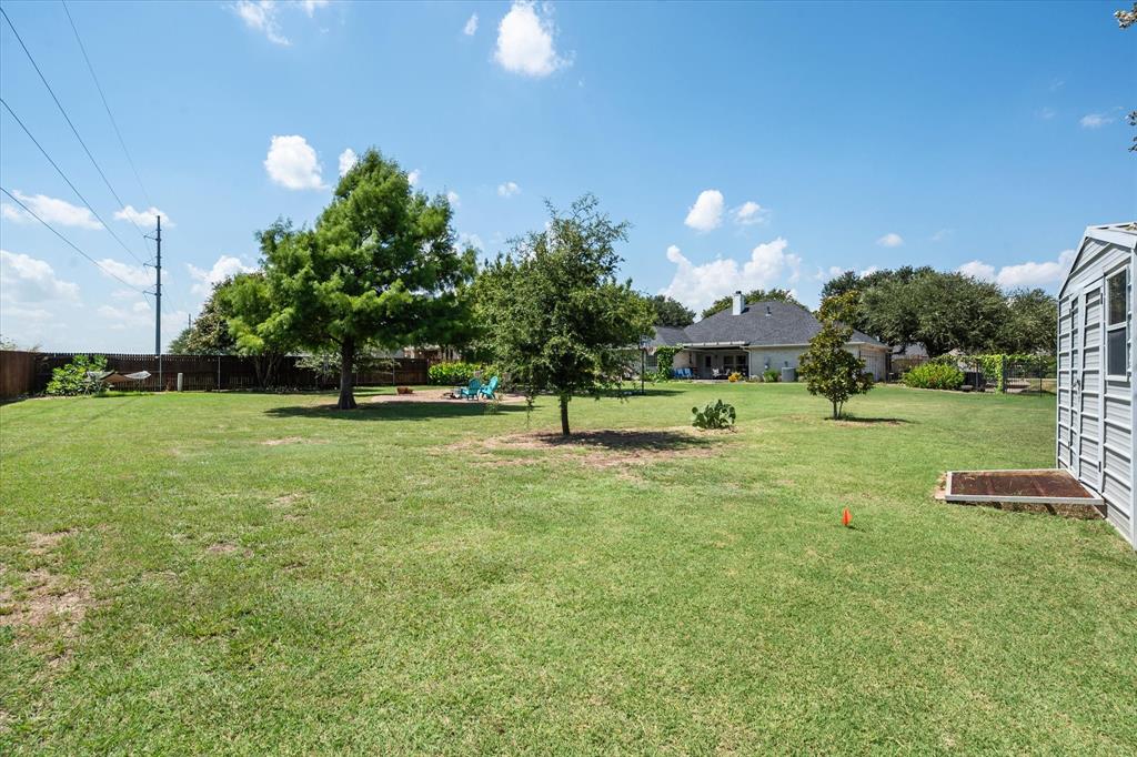 2811 London Lane