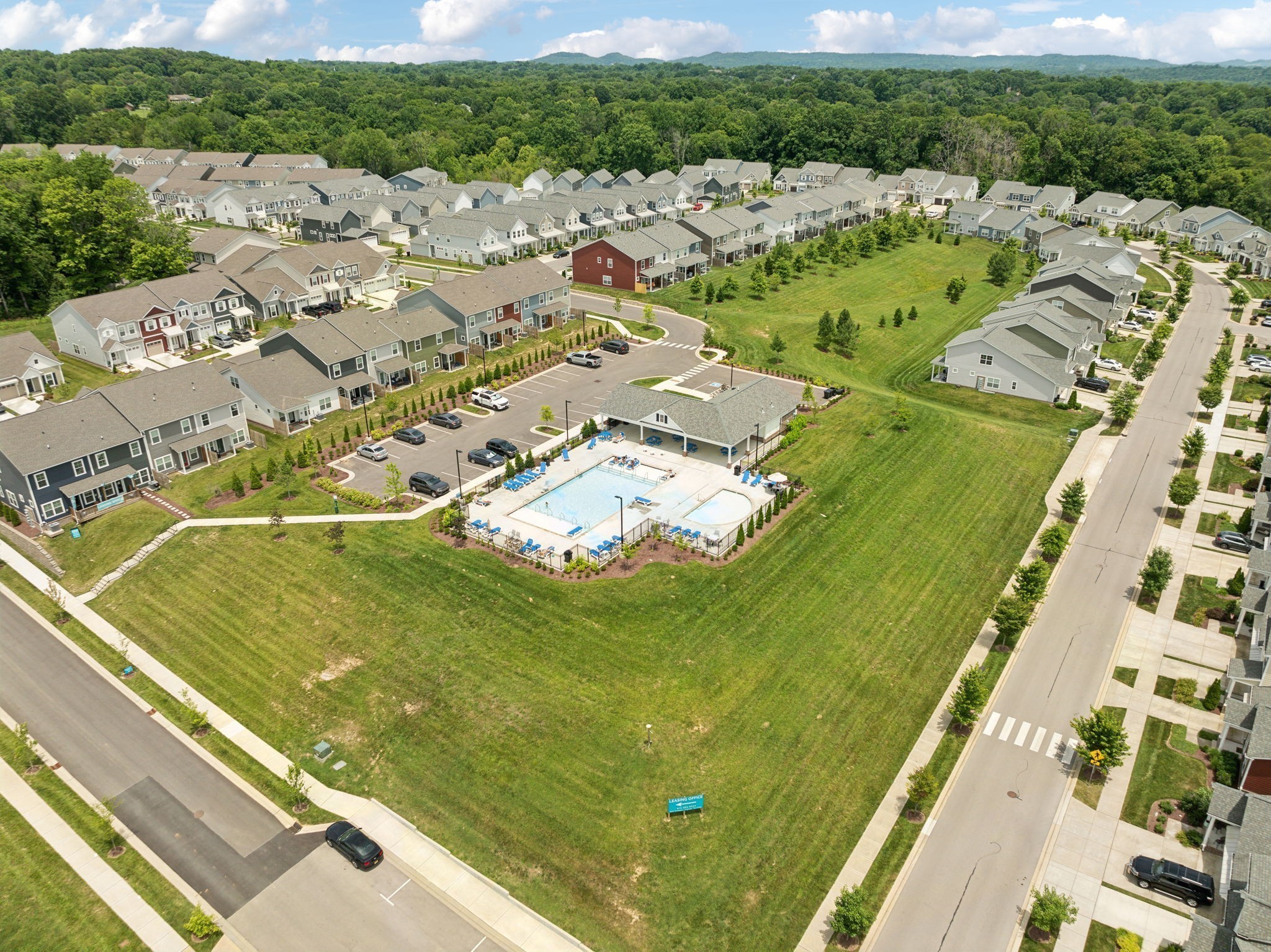 1086 Sweetleaf Dr