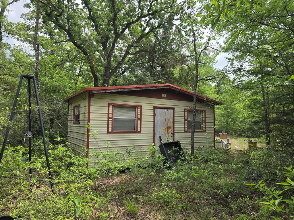 555 Private Road 3428
