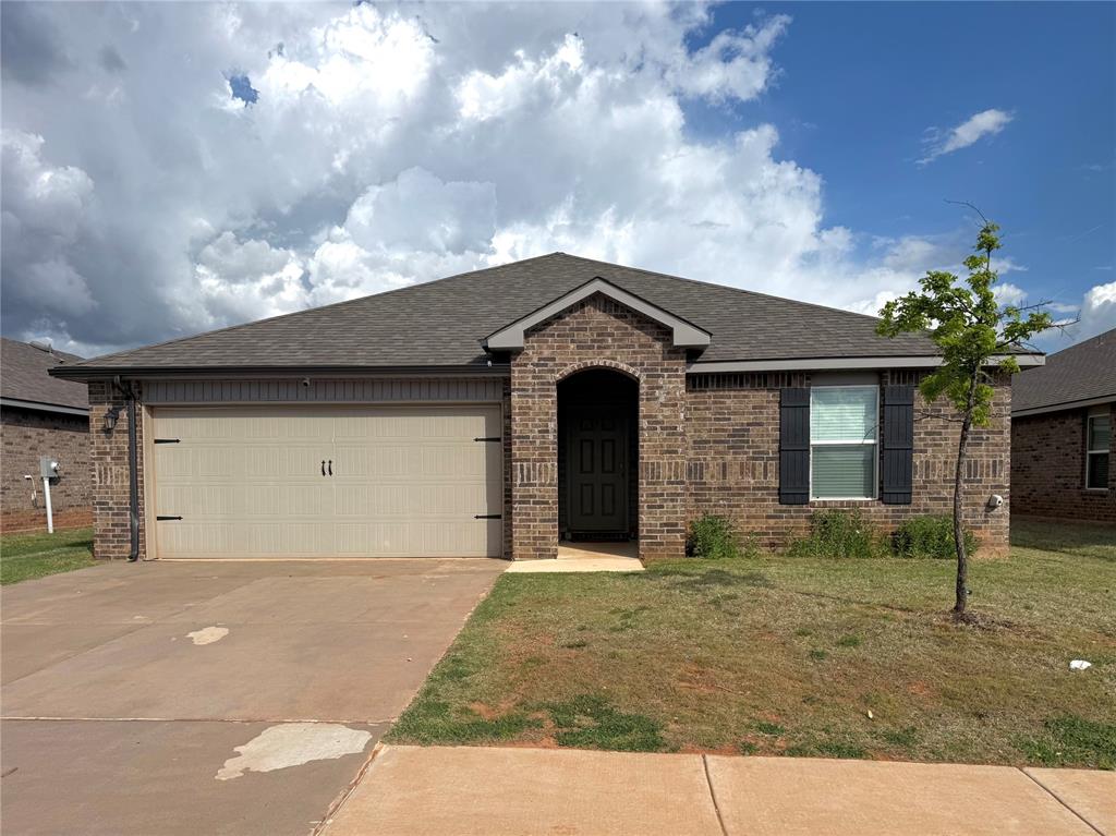 Welcome to 14204 Babbling Brook Dr in Oklahoma City! This beautifully maintained, freshly painted home offers a spacious open-concept layout perfect for entertaining and everyday living. The living, dining, and kitchen areas flow seamlessly, creating an inviting space for hosting family and friends. Conveniently located just off NW Expressway, this home provides easy access to shopping and dining, and is only about 25 minutes from downtown OKC.Located in the highly sought-after Piedmont School District, this home offers both comfort and convenience. Enjoy added privacy with no rear neighbors as the property backs up to a peaceful greenbelt. The generously sized backyard provides plenty of room for outdoor activities. The garage offers potential for a storm shelter installation, adding extra peace of mind. Additional features include a tankless water heater for energy efficiency and endless hot water. Don’t miss your opportunity to make this wonderful home yours!